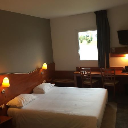 Armony Hotel Bourg-Achard Exterior foto