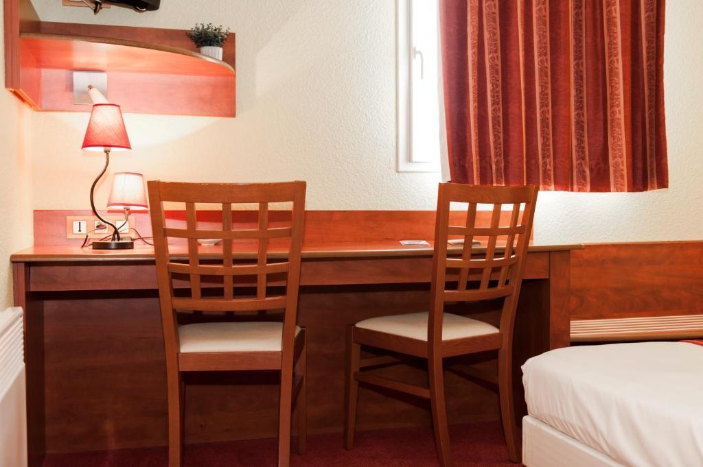 Armony Hotel Bourg-Achard Habitación foto