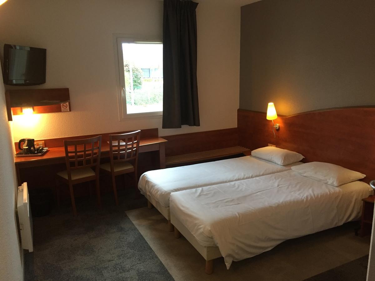 Armony Hotel Bourg-Achard Exterior foto